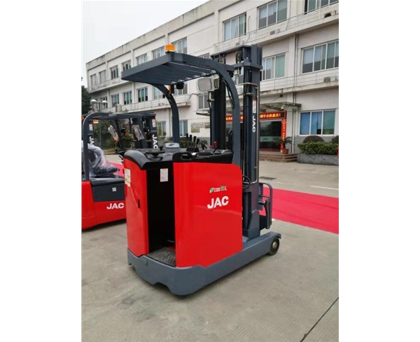 倉(cāng)儲(chǔ)叉車